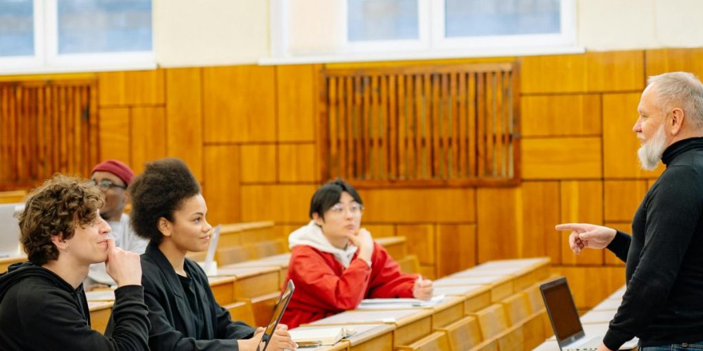 This article explains why software engineers who can build reliable, verifiable AI systems are in urgent demand and how the right school prepares them. It cover...