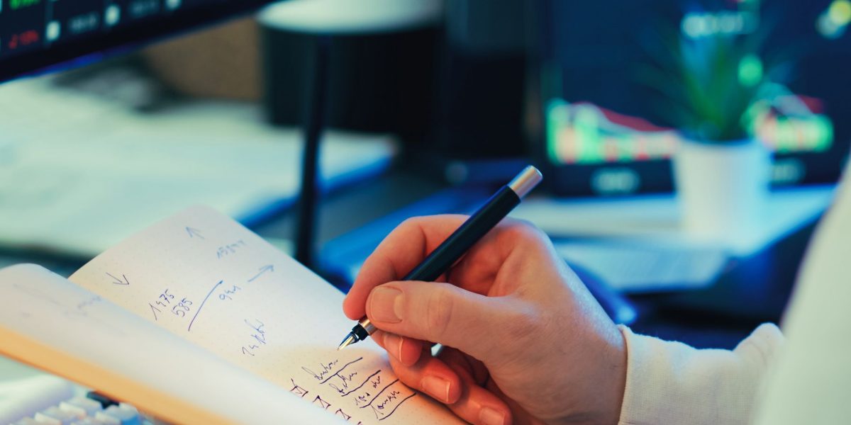 This article shows how to build a resilient, data-driven career in 2026 by focusing on the skills employers actually want—especially AI hallucination detection...